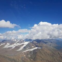 Flugwegposition um 13:56:43: Aufgenommen in der Nähe von 39020 Schnals, Südtirol, Italien in 3719 Meter